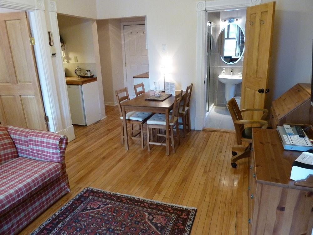 Gite University Bed And Breakfast Montréal Dış mekan fotoğraf