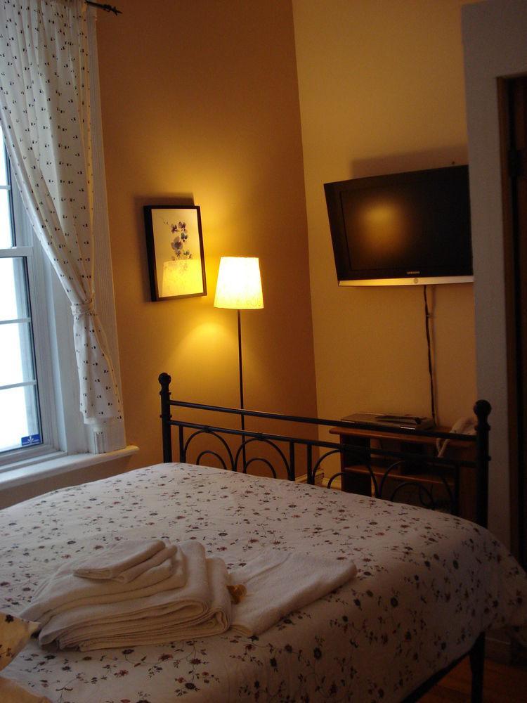 Gite University Bed And Breakfast Montréal Dış mekan fotoğraf